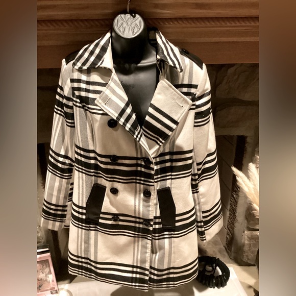 BCX BLACK & WHITE PLAID DOUBLE BREASTED PEACOAT SZ.L - Picture 12 of 16
